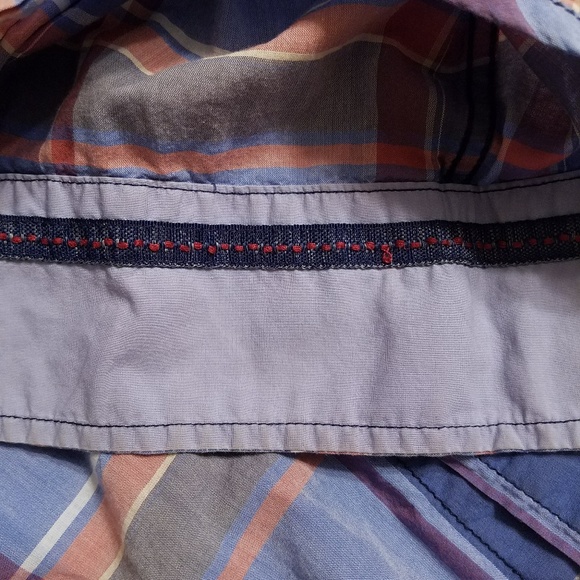 Guess Plaid Long Sleeve Button-Up Small - Picture 4 of 6